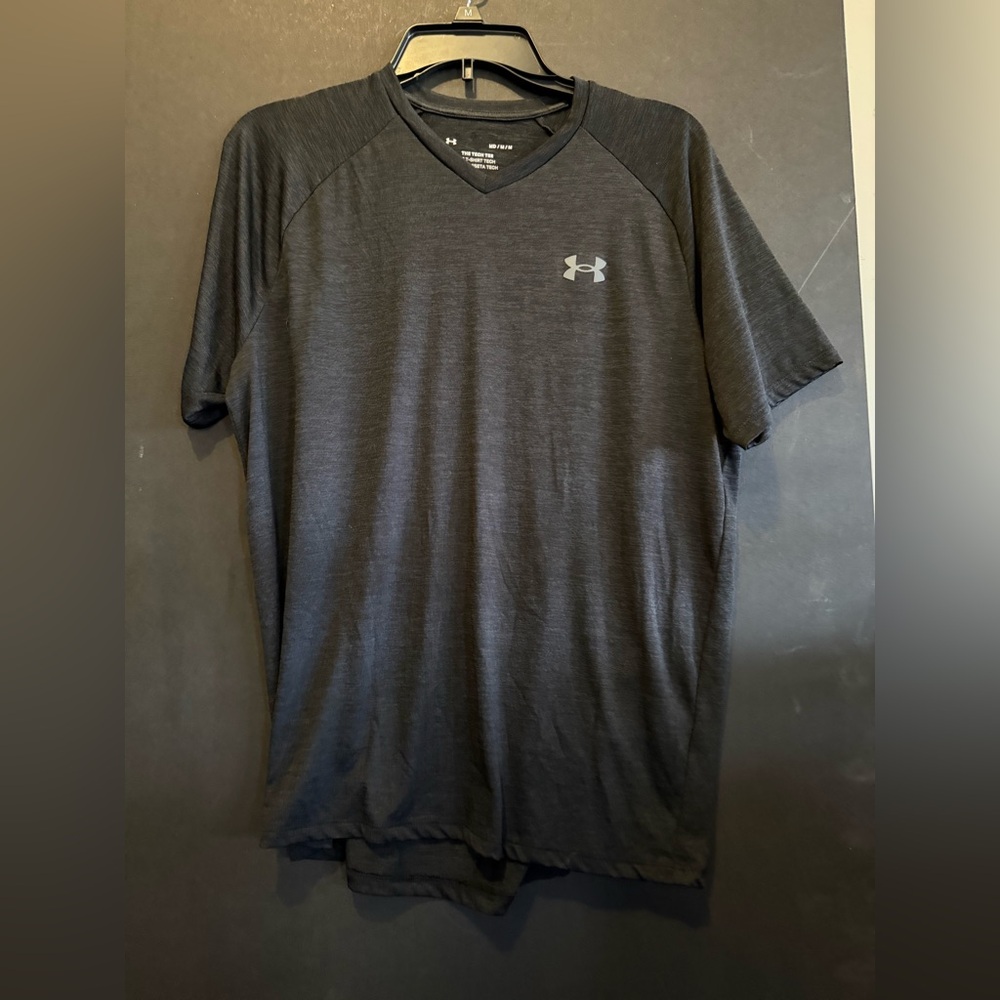 Under Armour Men's Charcoal V-Neck Tee